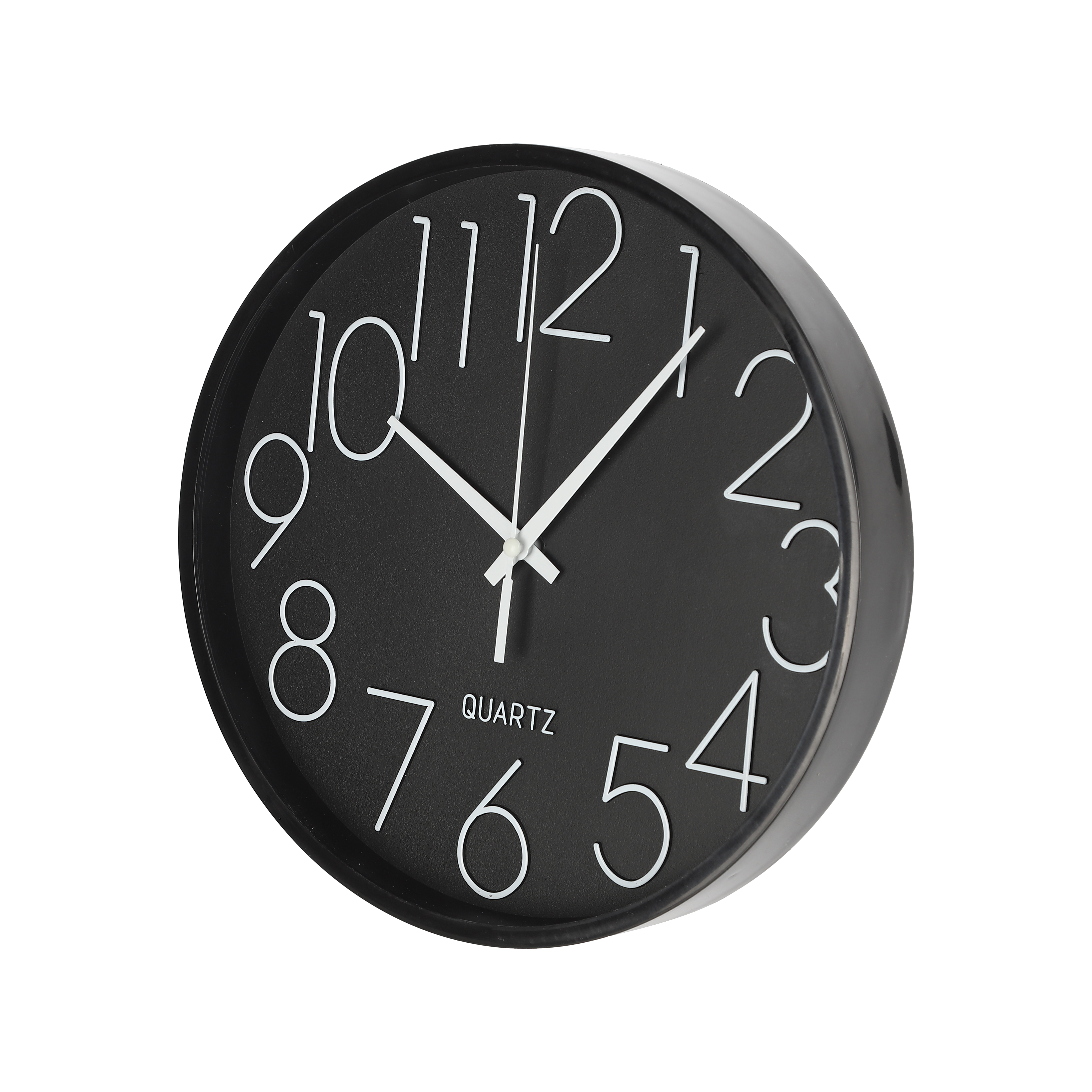 RELOGIO DE PAREDE PRETO COM NUMEROS BRANCOS
DIÂMETRO - 24CM